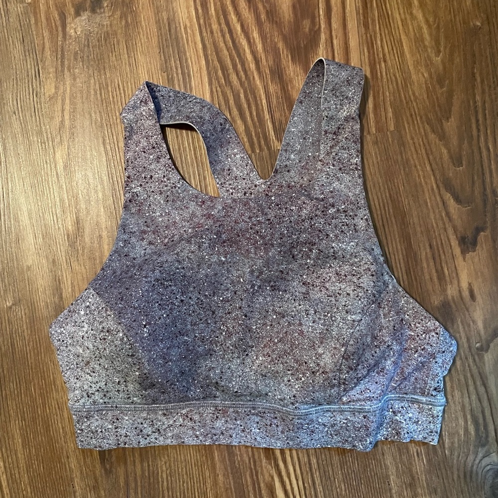 Lululemon sports bra